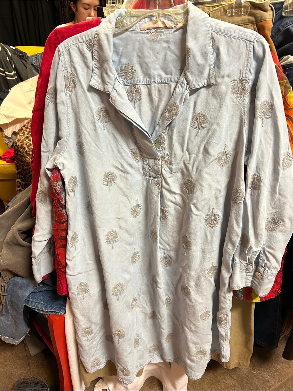 Soft Surroundings Light Blue Embroidered Casual Button-Down Shirt